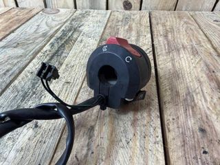 PIÑA LUCES DERECHA SUZUKI BANDIT 650 2006