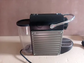 Macchina da caffè Nespresso Essenza Mini DeLonghi