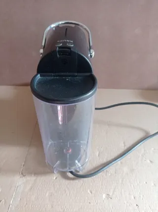 Macchina da caffè Nespresso Essenza Mini DeLonghi