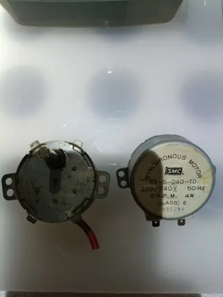 2 Motores  Síncrono SMC SS-5-240-TD