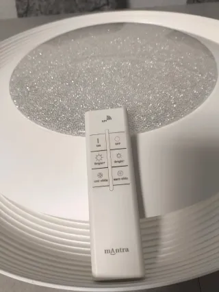 Plafón LED Mantra 3 tonos c/mando