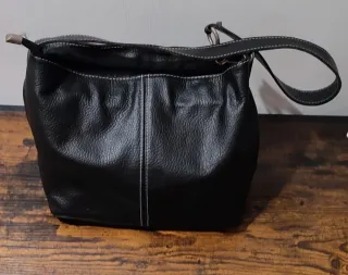 Borsa a spalla in pelle nera