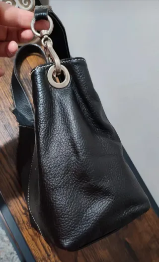 Borsa a spalla in pelle nera