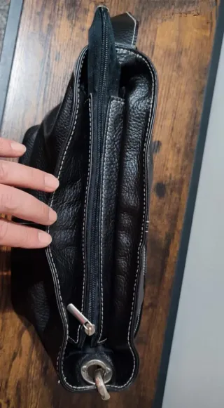 Borsa a spalla in pelle nera