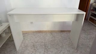 Escritorio blanco - Mesa de estudio