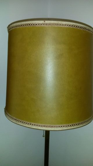 Lámpara de pie antigua