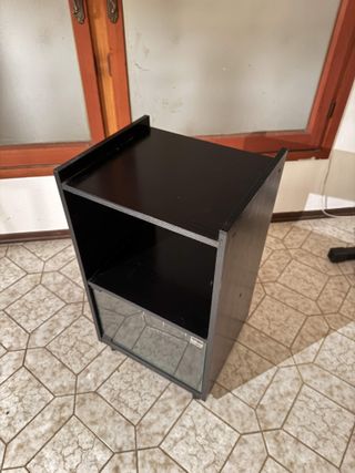 Mobile vetrina per vinili e impianto stereo