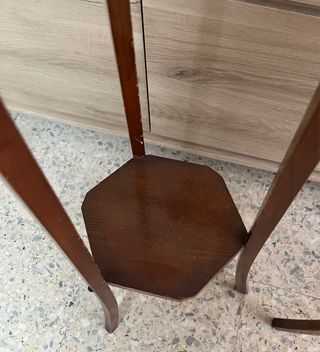 Pedestales antiguos de madera