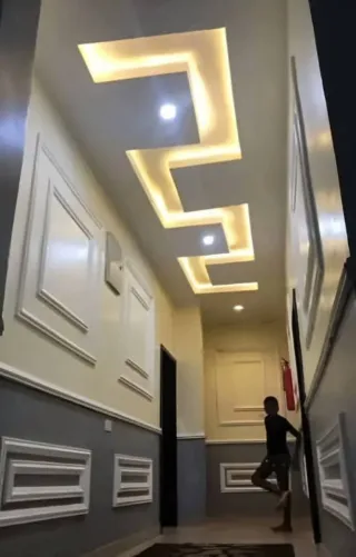 Trabajos de yeso marroquí tradicional y moderno