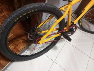 Bici BMX Kona HUSSEFELT Amarilla