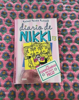 Tres libros el diario de Nikki