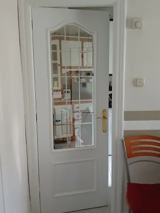 Puerta lacada blanca