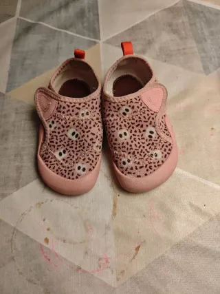 Zapatos casa suela fina T.21