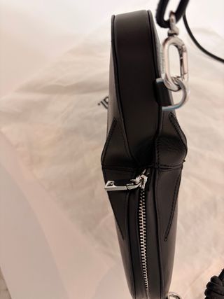 Bolso Corazón Piel Desigual Negro