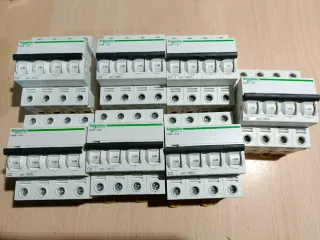 Schneider Electric IC60N C2A Interruptor
