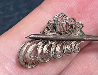Spilla freccia filigrana stile vittoriano