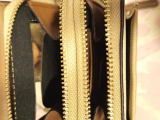 Bolso Cartera Móvil Negro y Beige