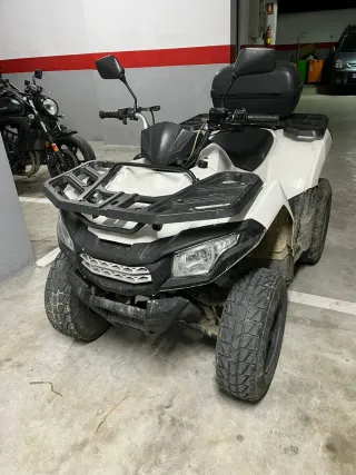 Quad Aeon 200 blanca