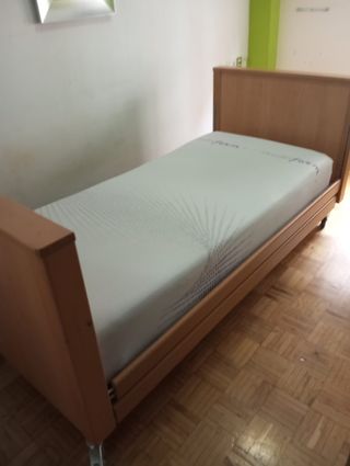 Cama hospital articulada madera