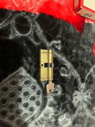 Bombín de seguridad con llave
