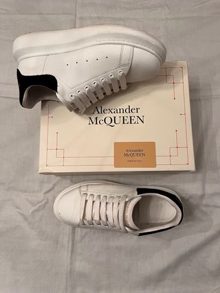 Scarpe Alexander McQueen bianche e nere