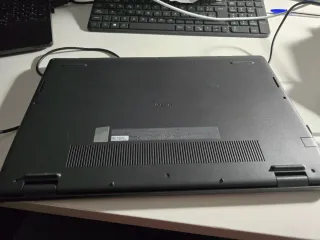 Dell Vostro 3520 Negro