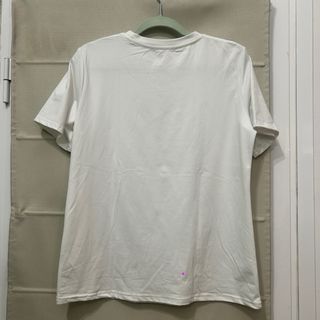 camiseta con ilustración de botas cowboy