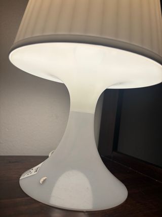 Lámpara de mesa Ikea