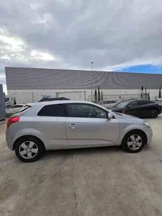 KIA Ceed 2012