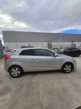 KIA Ceed 2012