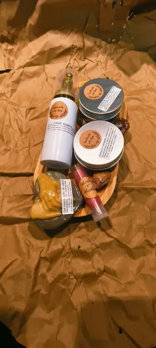 Lote cosmética natural artesanal personalizado.