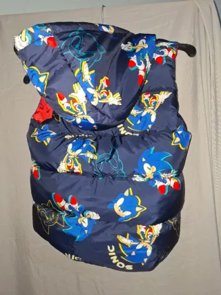 Chaleco Sonic con Capucha Sin Mangas