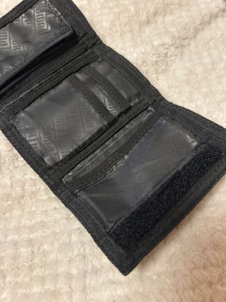 Cartera Puma negra original compacta + resistente