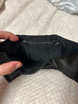 Cartera Puma negra original compacta + resistente