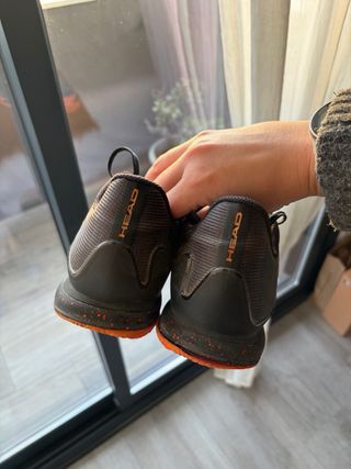 Zapatillas pádel HEAD negras y naranjas