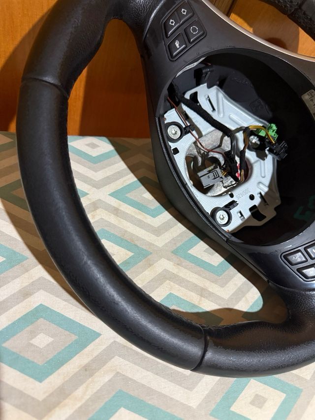 Volante BMW estilo M E90 E91 E92 E81 E82 E83