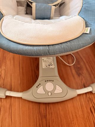 Columpio bebé compacto con melodías