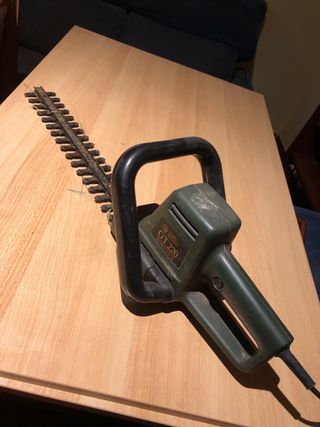 Cortasetos Black & Decker