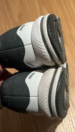 Nike Air Zoom Vomero 13 Negro/Blanco