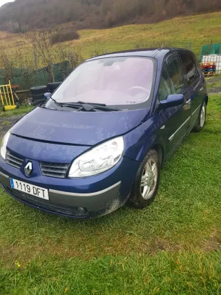 Renault 5 E-TECH 2005