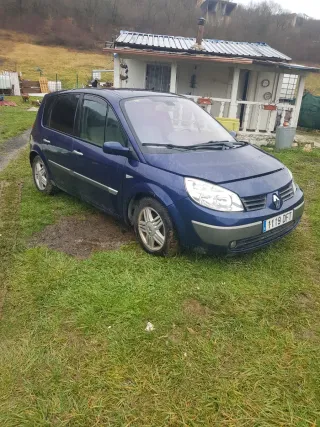 Renault 5 E-TECH 2005