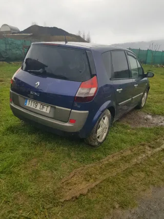 Renault 5 E-TECH 2005