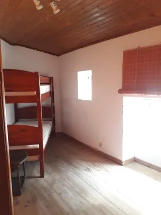 Cama litera convertible en dos camas con colchones