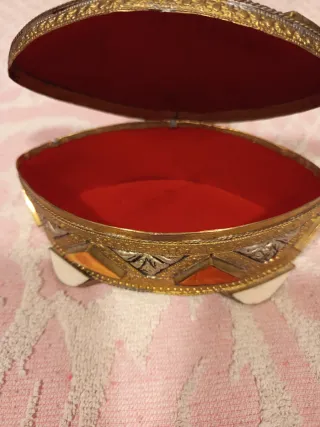 Caja joyero latón antigua forrada