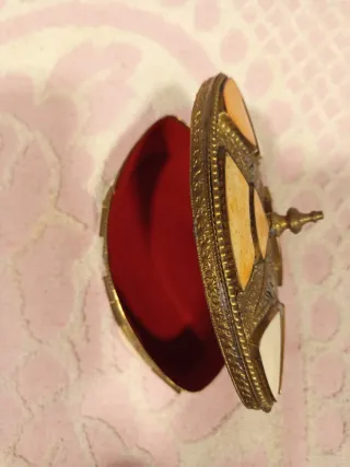 Caja joyero latón antigua forrada