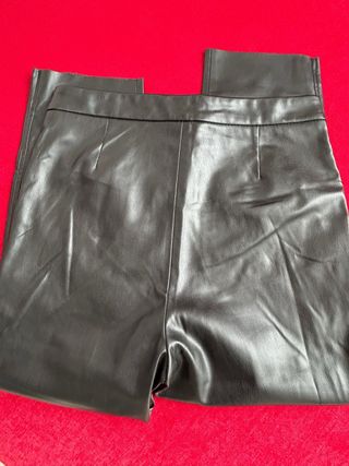 Pantaloni Zara similpelle neri
