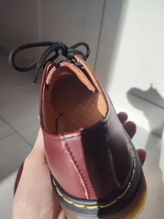 ZAPATOS RÉPLICA DR MARTENS 1461 T39 ROJOS