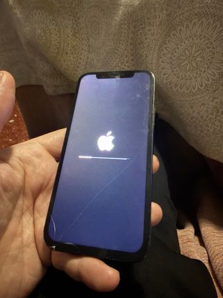 iPhone 12 128GB con golpe en pantalla