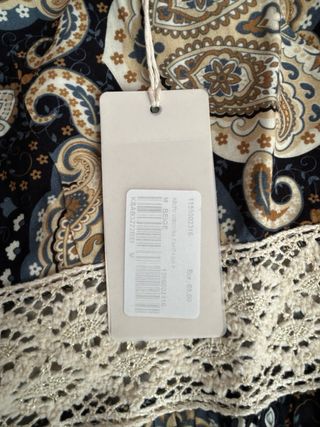 Abito fantasia a spalline