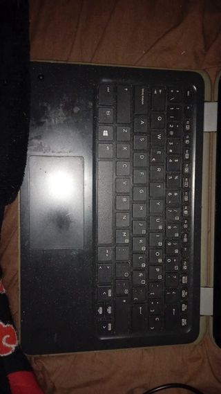 HP ProBook portátil con cargador